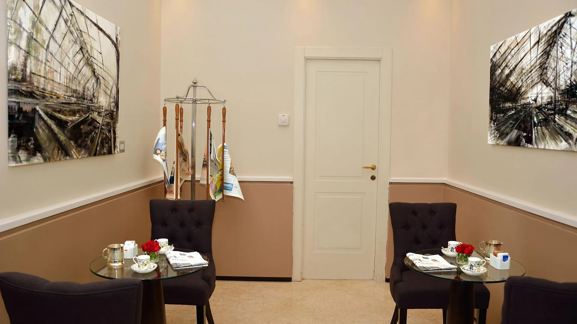 ***  Hotel Apogia Lloyd Roma Italia