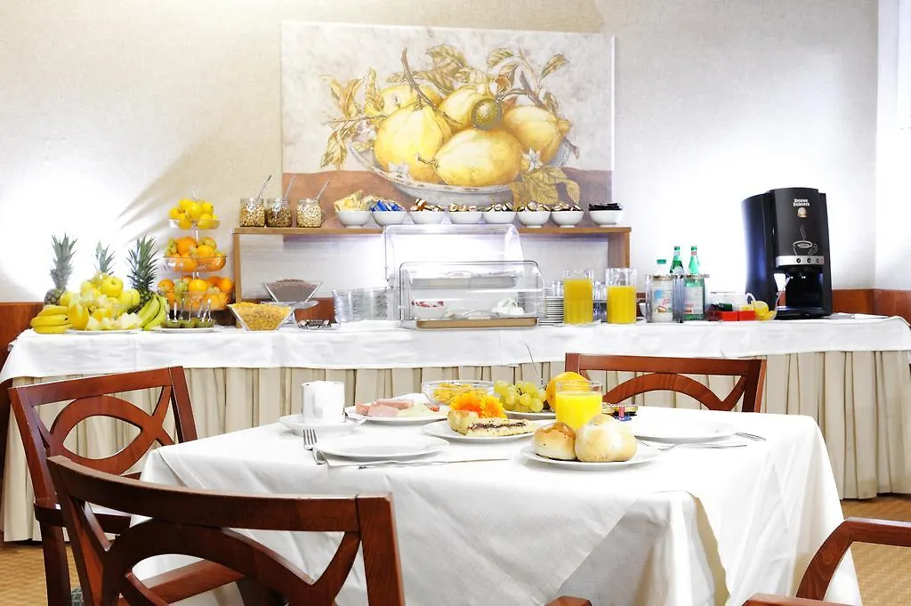 Hotel Apogia Lloyd Roma