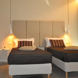 https://garda-bloom-holiday-apartments.it-lombardy.com
