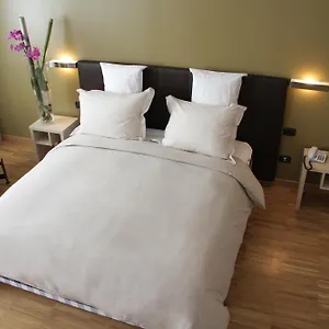 https://euro-hotel-residence.it-lombardy.com