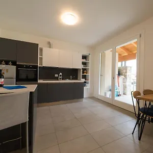 https://apartmentsgarda-garda31-residence.hotelinveneto.com