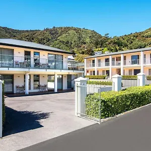 Jasmine Court 4* Picton