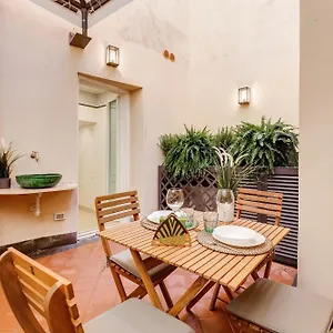 Trevi Chic House Apartamento