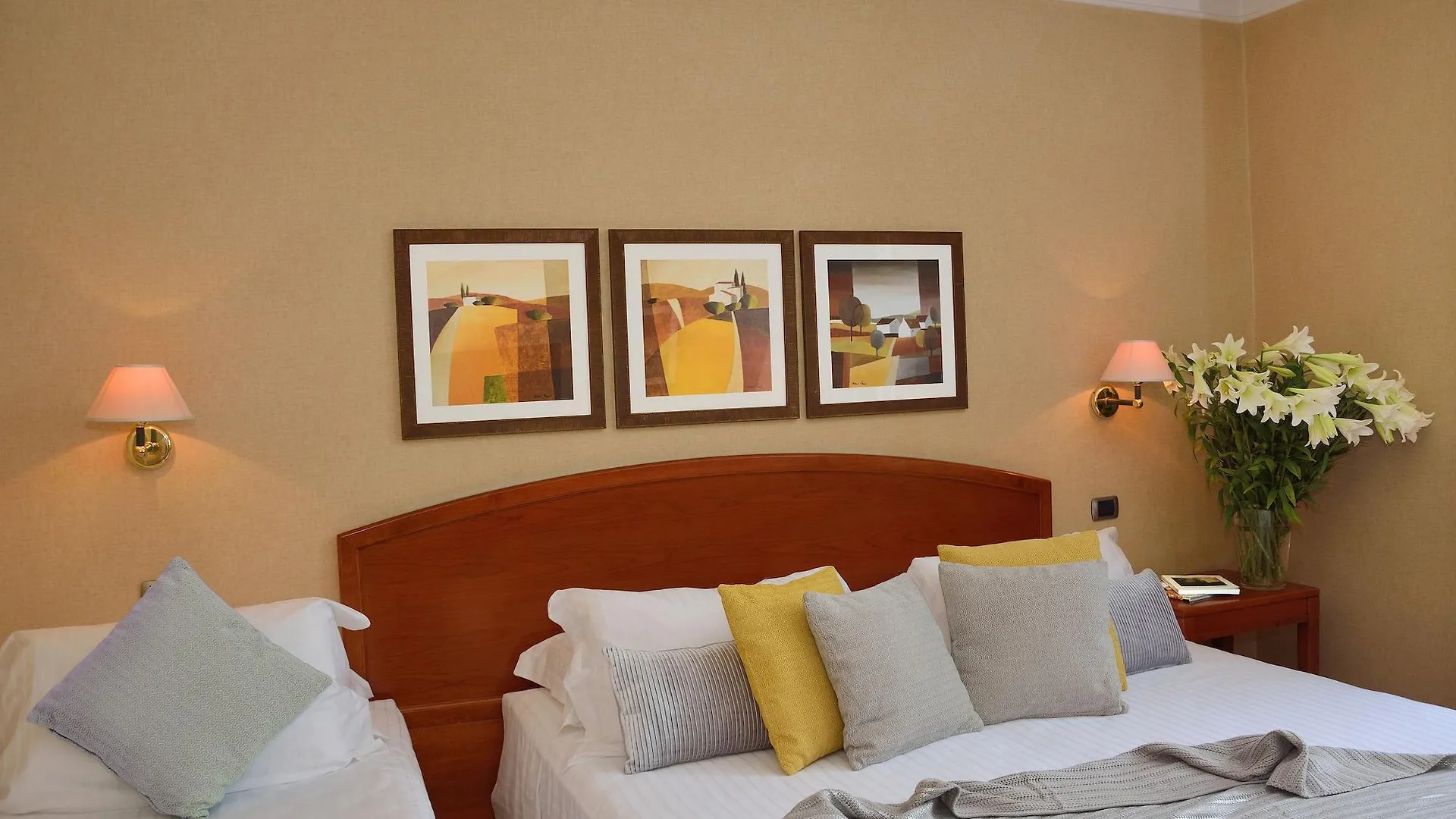 Lh Hotel Lloyd Roma
