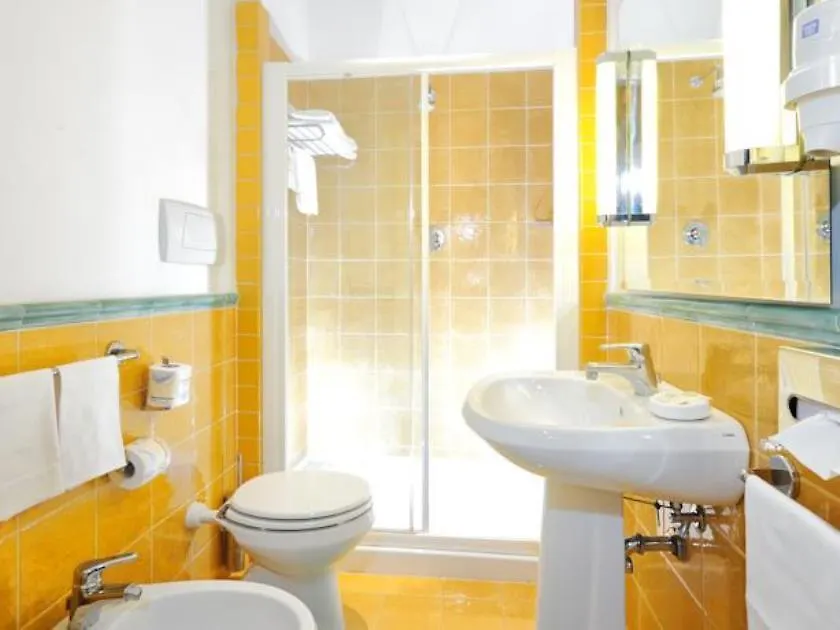 Lh Hotel Lloyd Roma