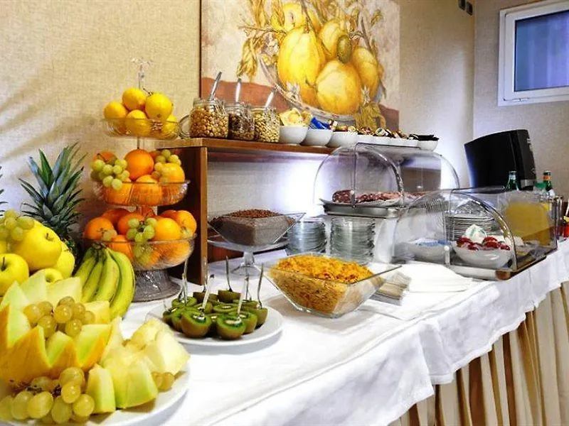 Lh Hotel Lloyd Roma Italy